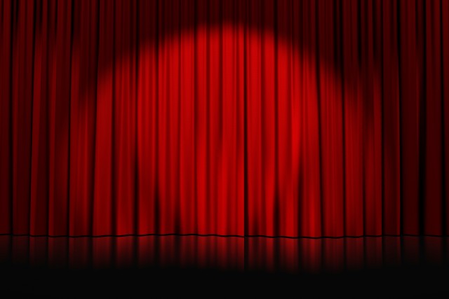 Sur ordre du Gouvernement, vos salles DULAC CINEMAS fermeront dès le vendredi 30 octobre 2020 jusqu'à nouvel ordre. Nous continuerons de vous accompagner dans votre cinéphilie à travers un programme digital qui nous l'espérons vous fera garder patience. Dans l'attente de vous retrouver très prochainement, nous vous souhaitons à tous de rester en grande forme. Nous restons joignable tous les jours sur nos réseaux sociaux et sur notre discord : discord.gg//cpQRXx9 ! Prenez-soin de vous ! L'équipe DUL