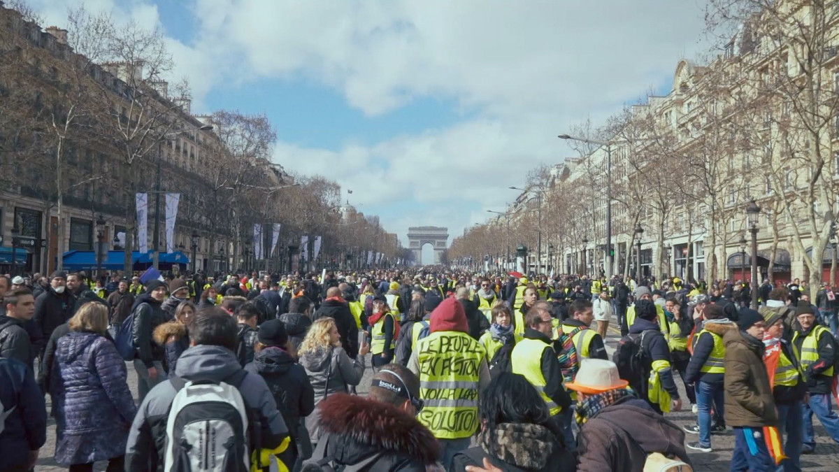 UN ÉCRAN DES DROITS : Un peuple de Emmanuel Gras