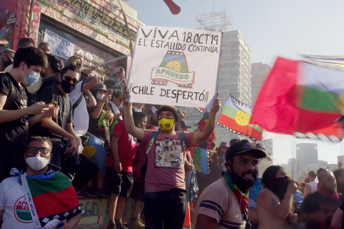 ÉCRAN DES DROITS : Mon pays imaginaire de Patricio Guzmán Dimanche 21 janvier à 11h au Majestic Bastille  L'Écran des droits présente : MON PAYS IMAGINAIRE DE Patricio Guzmán Séance suivie d'une rencontre avec la productrice du film Renate GUZMAN-SACHSE, de Quitterie Berchon chargée de la campagne "Manifestez vous !" au sein d'Amnesty International, et de Damien Larrouque membre de l'observatoire politique de l'Amérique latine et des Caraïbes.   À propos du film  MON PAYS IMAGINAIRE  Un film de Patricio Guz