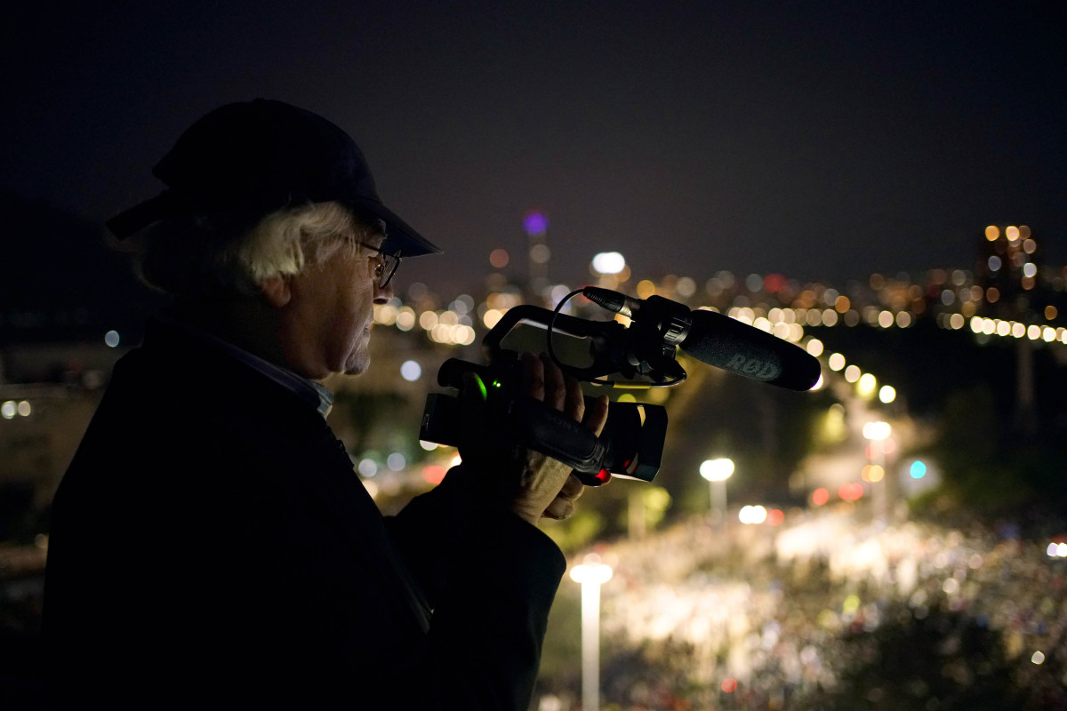 ÉCRAN DES DROITS : Mon pays imaginaire de Patricio Guzmán Dimanche 21 janvier à 11h au Majestic Bastille  L'Écran des droits présente : MON PAYS IMAGINAIRE DE Patricio Guzmán Séance suivie d'une rencontre avec la productrice du film Renate GUZMAN-SACHSE, de Quitterie Berchon chargée de la campagne "Manifestez vous !" au sein d'Amnesty International, et de Damien Larrouque membre de l'observatoire politique de l'Amérique latine et des Caraïbes.   À propos du film  MON PAYS IMAGINAIRE  Un film de Patricio Guz