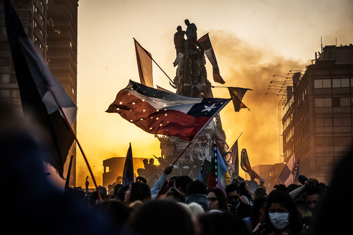 ÉCRAN DES DROITS : Mon pays imaginaire de Patricio Guzmán Dimanche 21 janvier à 11h au Majestic Bastille  L'Écran des droits présente : MON PAYS IMAGINAIRE DE Patricio Guzmán Séance suivie d'une rencontre avec la productrice du film Renate GUZMAN-SACHSE, de Quitterie Berchon chargée de la campagne "Manifestez vous !" au sein d'Amnesty International, et de Damien Larrouque membre de l'observatoire politique de l'Amérique latine et des Caraïbes.   À propos du film  MON PAYS IMAGINAIRE  Un film de Patricio Guz