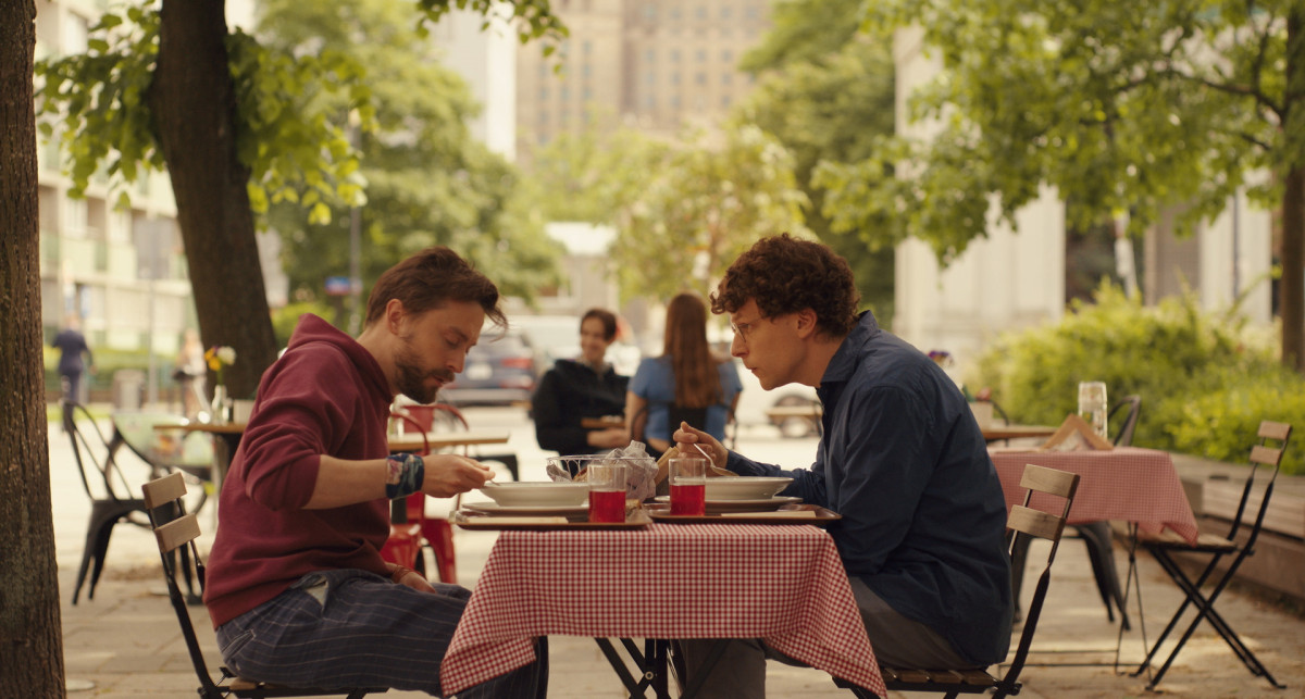 AVANT-PREMIÈRE SensCritique : A REAL PAIN en présence de Jesse Eisenberg