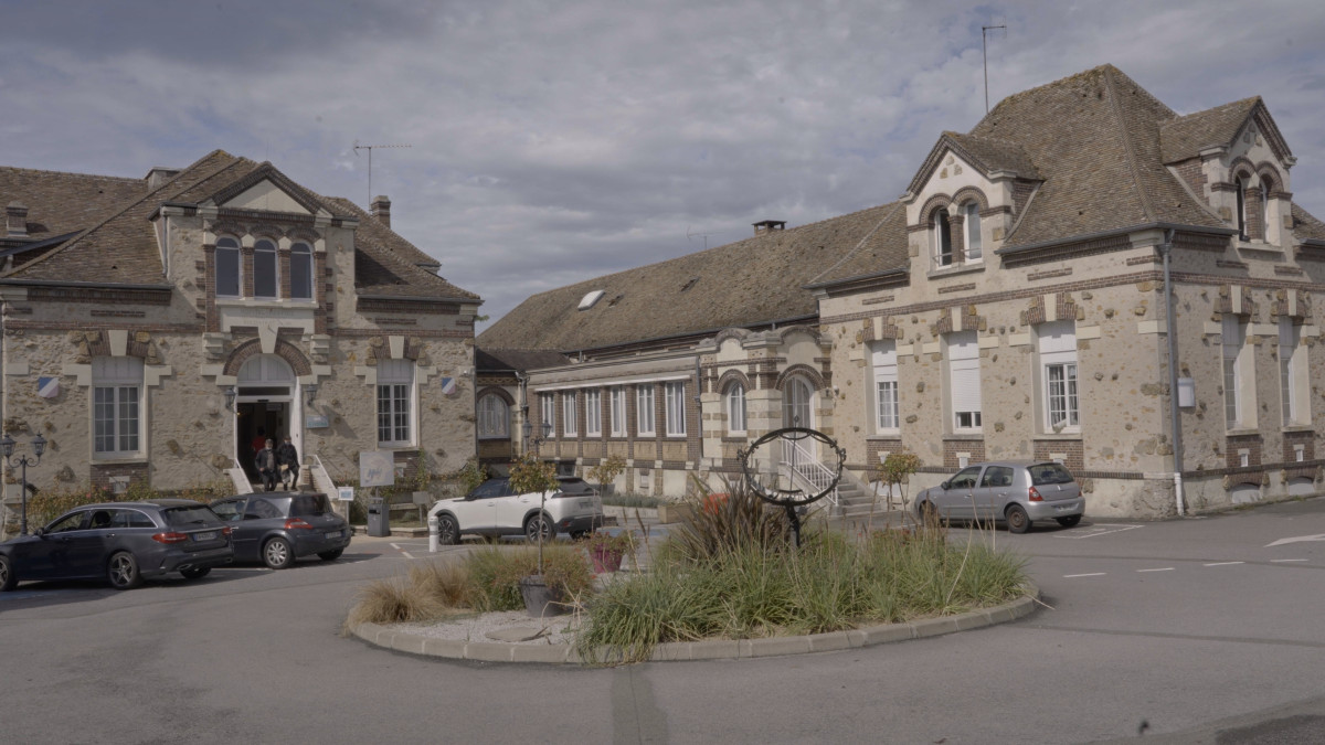 DU CÔTÉ DE LA VIE, LE CINÉ-CLUB DE L'INSTITUT CURIE : VIVANTS de Victor Grange suivi d'une rencontre