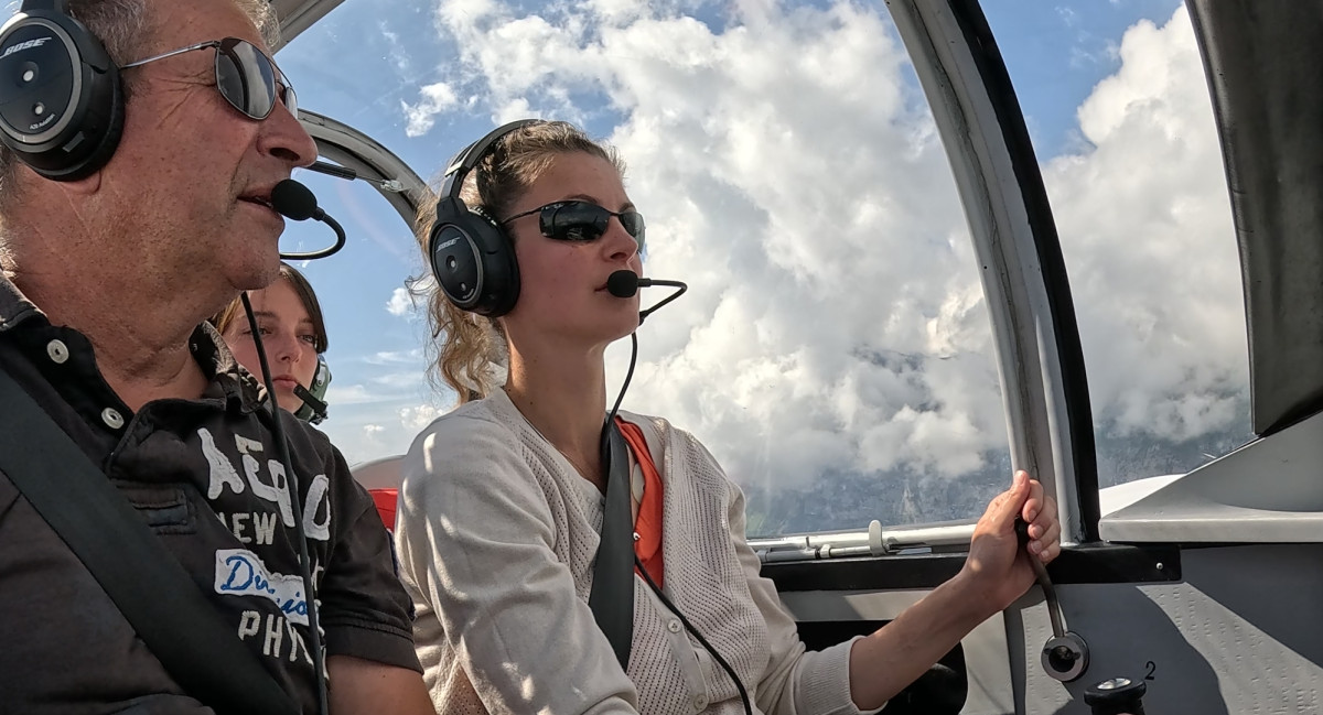 Documentaire, surdité, oralité, elle entend pas la moto