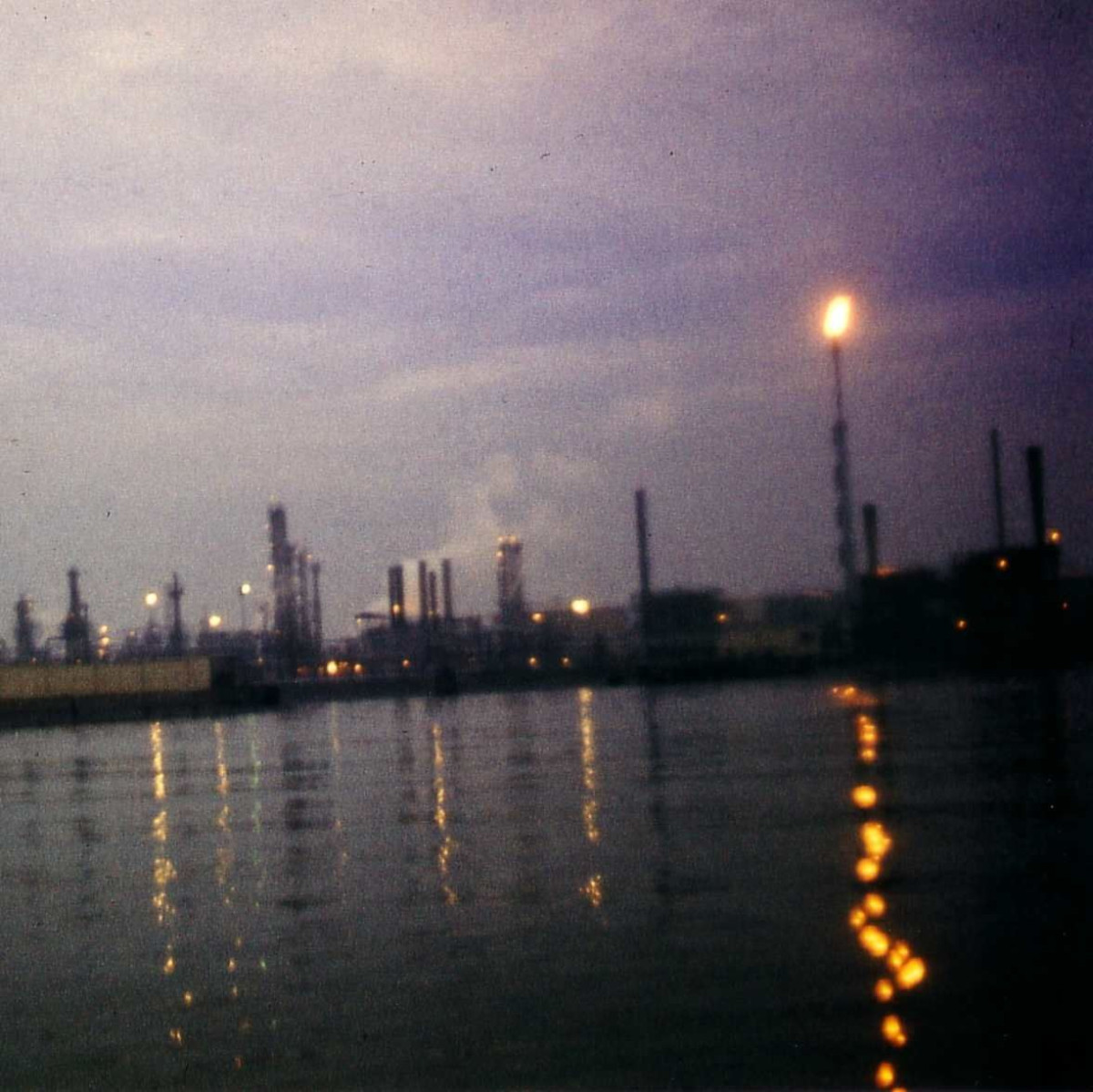 Venezia è viva ! #6 Soirée de résistance vénitienne avec ISOLA : projection exceptionnelle d'UNE VILLE DE LA MER OU COMMENT SURVIVRE À VENISE de Yannick Bellon suivi d'une discussion et d'un after à Isola